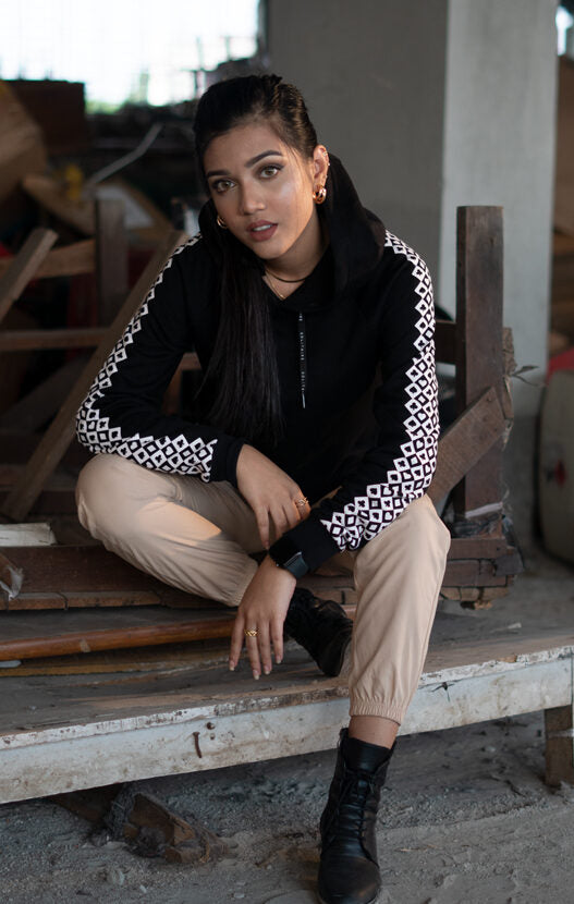 4 OF A KIND – Women’s Cropped Hoodie